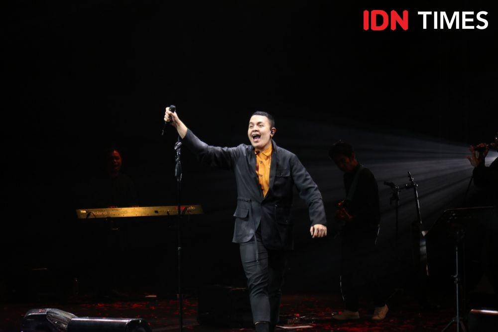 Tulus dalam Love Fest 2020 di Jakarta. 21 Februari 2020. IDN Times/Nadia Umara