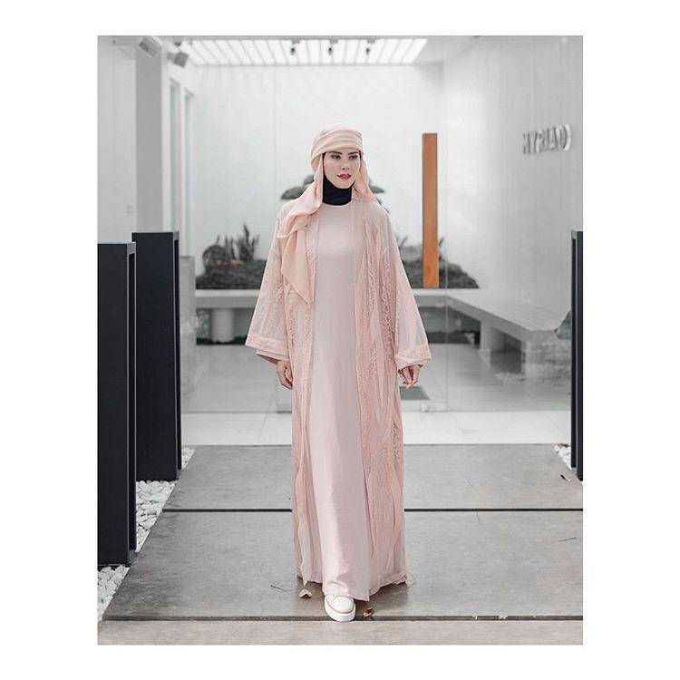instagram.com/angellelga