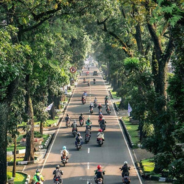 Polrestabes Bandung Tetap Berlakukan Buka Tutup Jalan Selama AKB