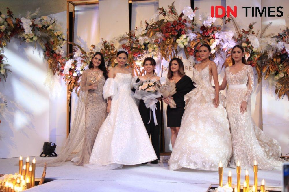 Tren Gaun Nikah 2020, Simpel & Klasik ala Anissa Istri Raditya Dika