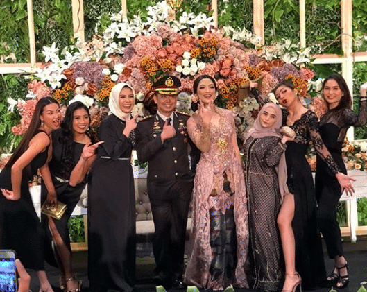 instagram.com/anindyakputri