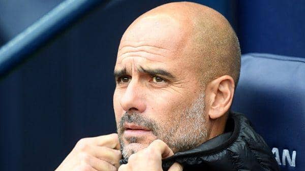 Guardiola Marah-marah Rumput Kandang ManCity Jelek