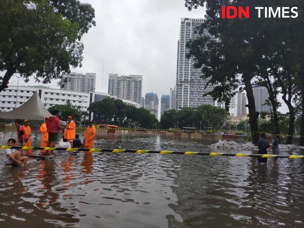 Underpass Kemayoran Banjir Lagi, Terowongan Tenggelam Tertutup Air