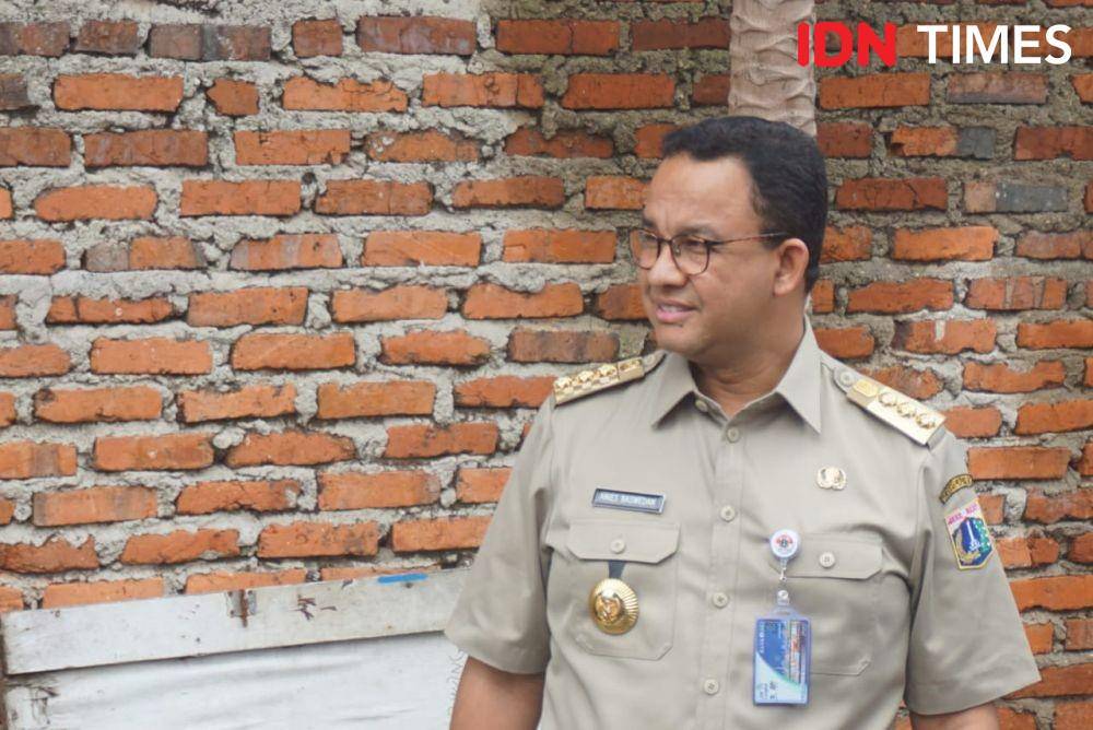 Anies Baswedan di Pintu Air Karet, Jakarta, Selasa (25/2) (IDN Times/Gregorius Aryodamar P.)