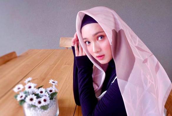 instagram.com/zahrahakiim