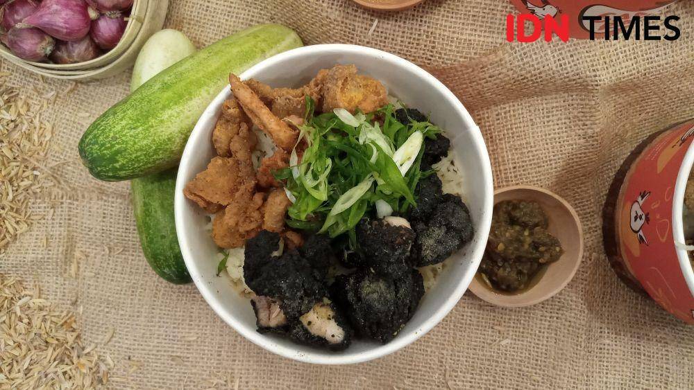 Menu Nasi Jeruk Ayam Batu Bara di Gaaram, Tangerang Selatan. IDN Times/Dhiya Awlia.A