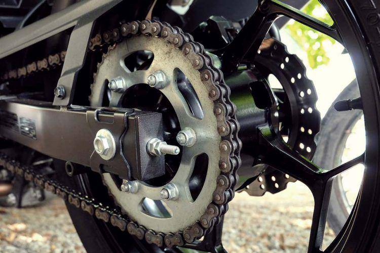 ilustrasi rantai motor (bikerandbike.co.uk)
