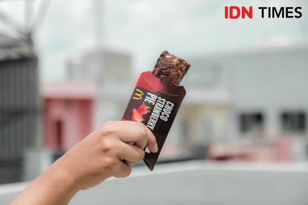 Review Choco Strawberry Pie, menu baru dari McDonald's. IDN Times/Prila Arofani