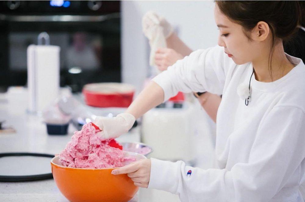 Istri Idaman, 5 Idola KPop Cewek Ini Dikenal Jago Urusan Dapur