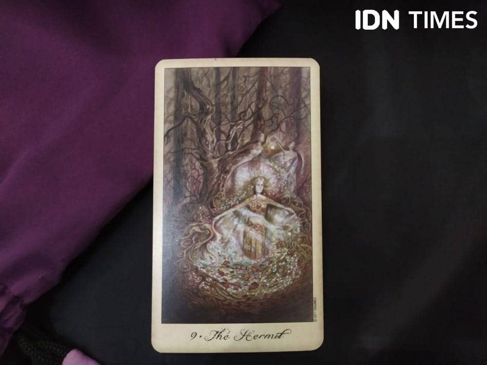 Tarot Card (IDN Times/Aldzah Aditya)