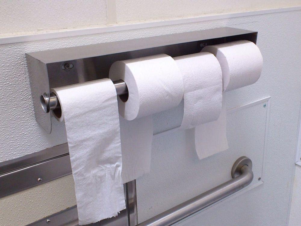 5 Alasan Kenapa Kamu Harus Stop Memakai Tisu Toilet