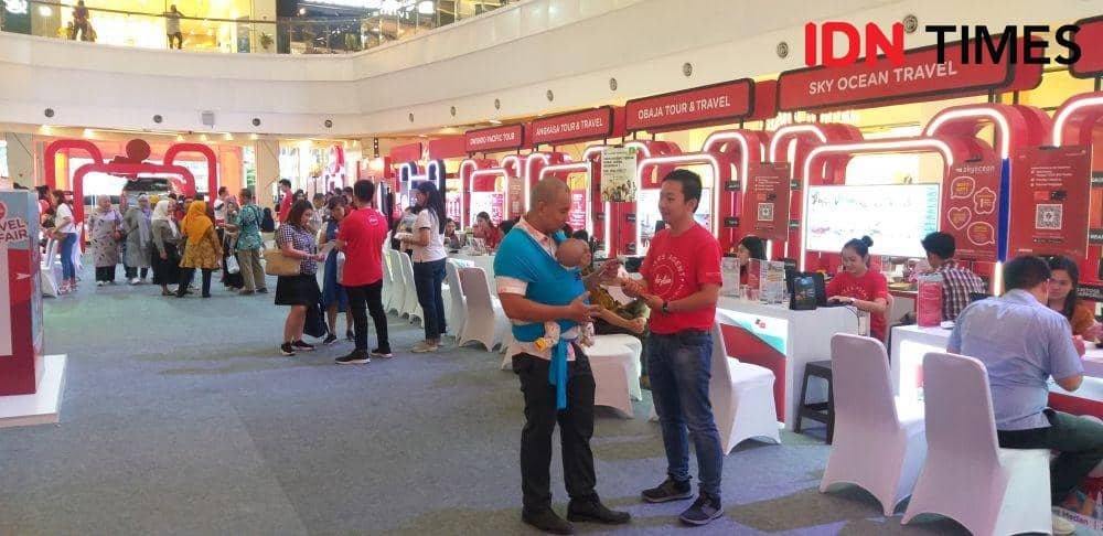 AirAsia Travel Fair (AATF) 2020 di Main Atrium - Mall Centre Point Medan (IDN Times/Arifin Al Alamudi)