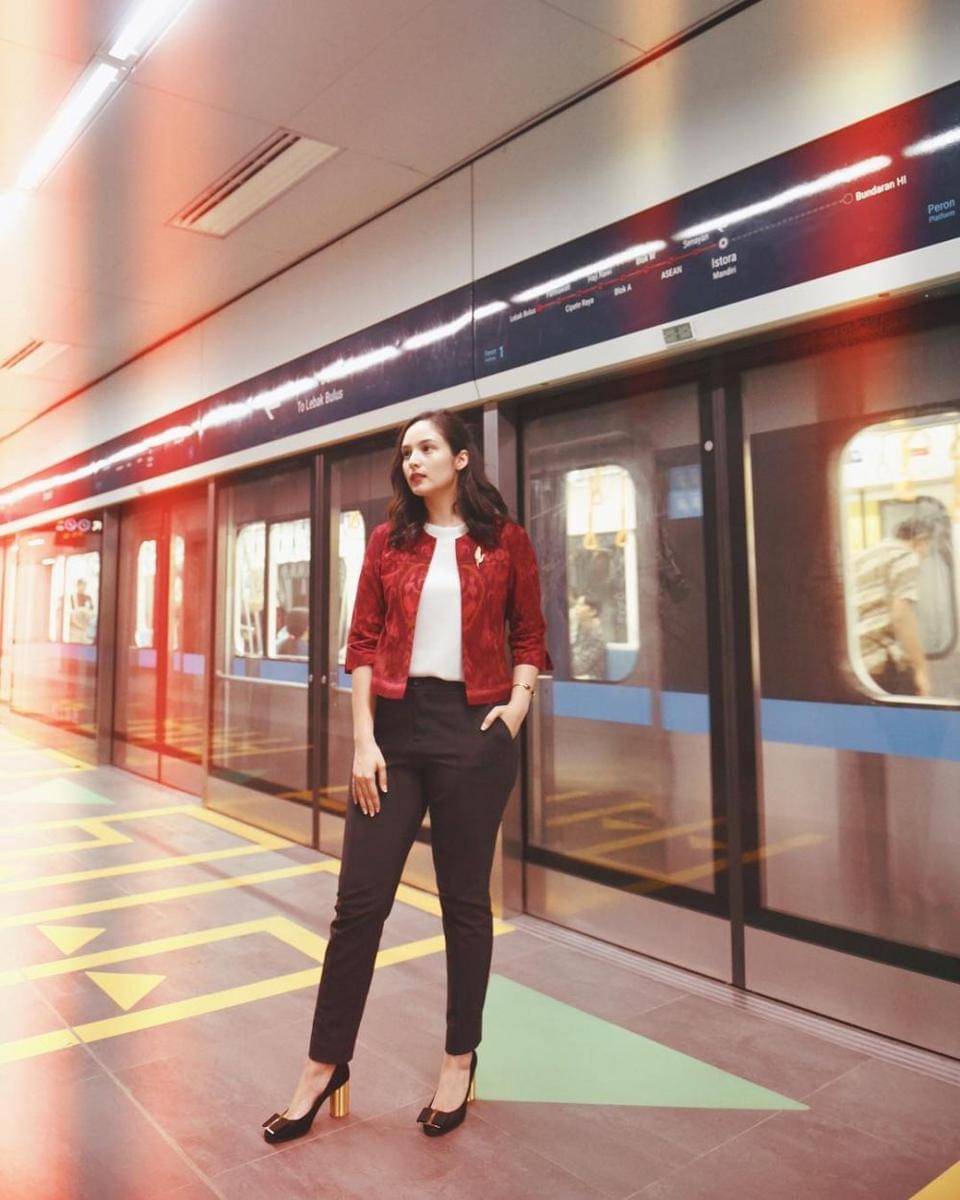 instagram.com/chelseaislan