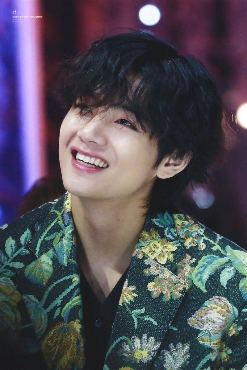 Twitter.com/SmilingV_