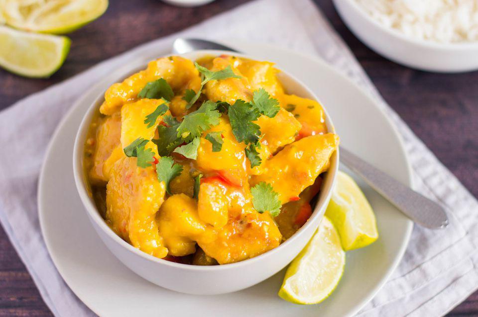 Kenalan Sama Menu Ayam Mango Thai, Ayam dengan Cita Rasa Gurih Asam!