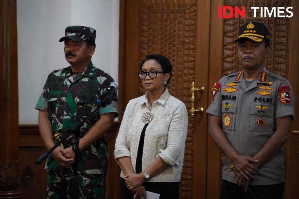 Pelepasan tim evakuasi WNI ke kapal Diamond Princess (IDN Times/Reynaldy Wiranata)