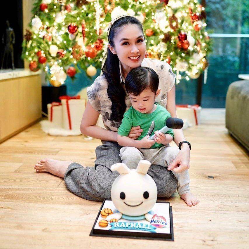 instagram.com/sandradewi88