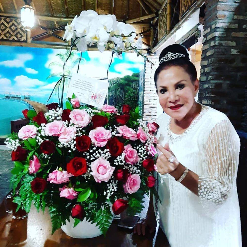 Instagram.com/mpok.atiek/