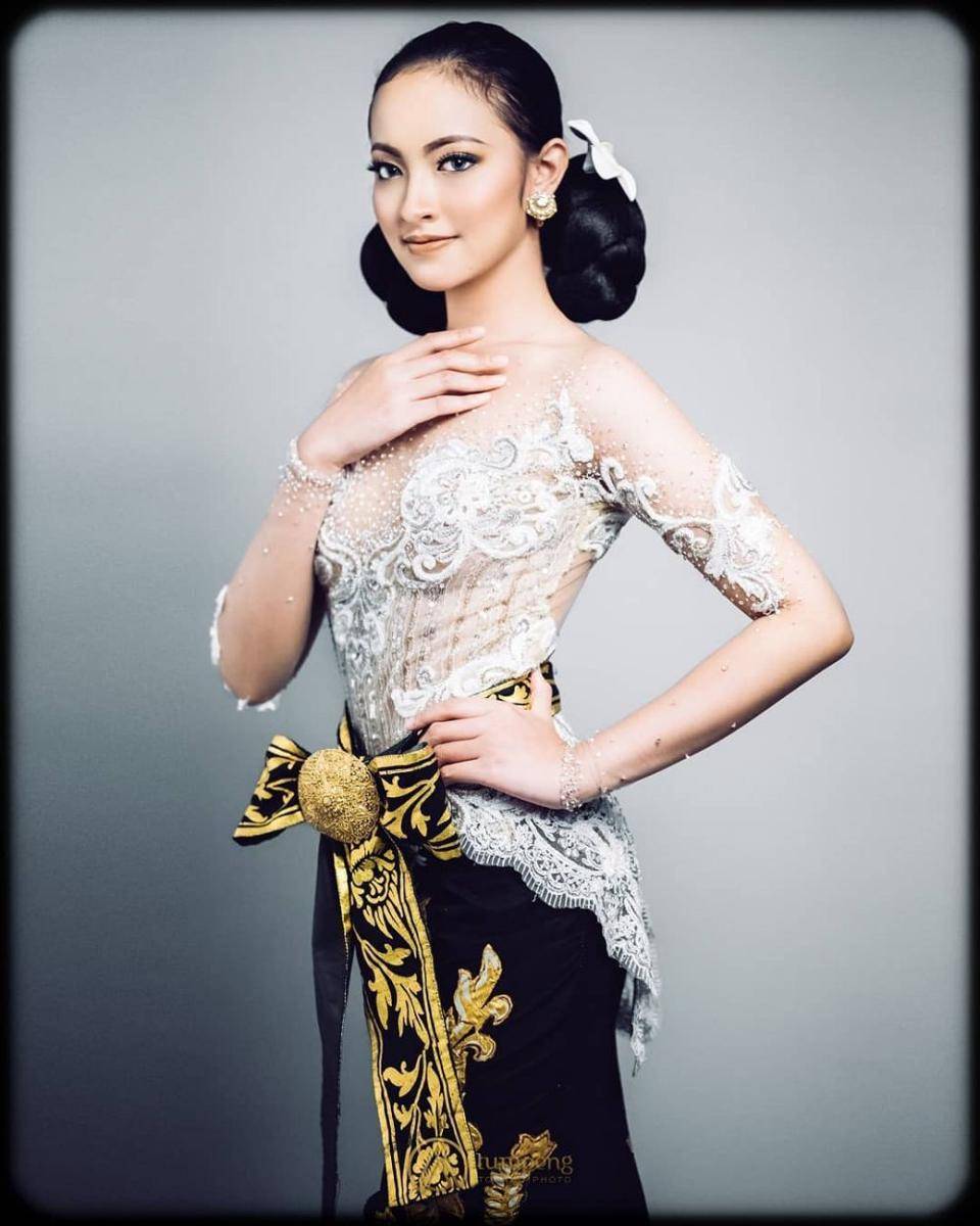 instagram.com/vaniafherlambang