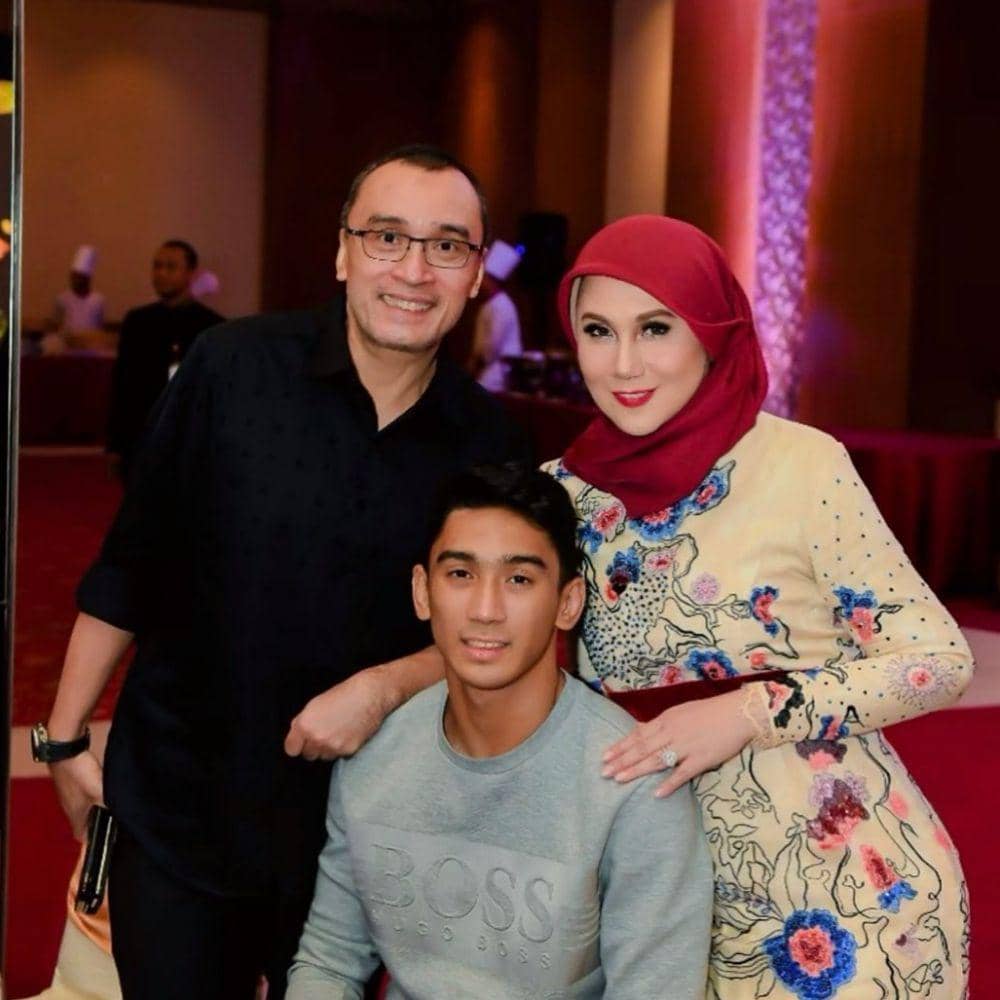 instagram.com/marinizumarnisreal