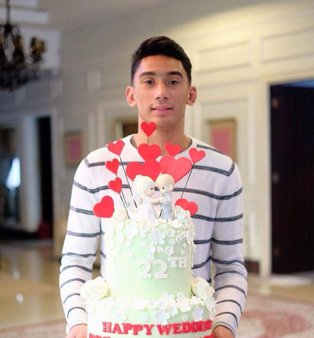 instagram.com/marinizumarnisreal