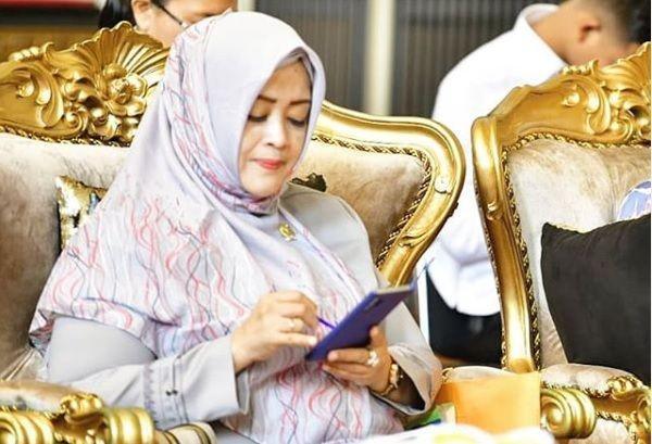 Fahira Idris Donasikan Gajinya untuk Masyarakat Miskin di Jakarta