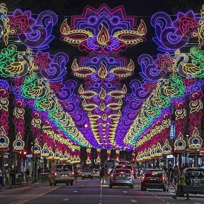 instagram.com/raroamworld/