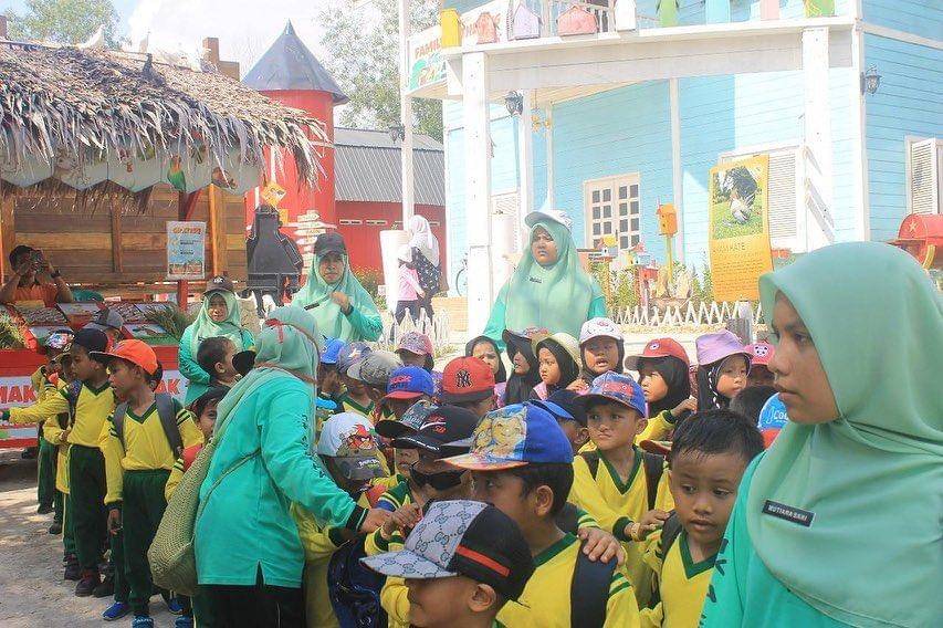 Wisata Edukasi Asia Farm (Instagram/asiafarm.id)