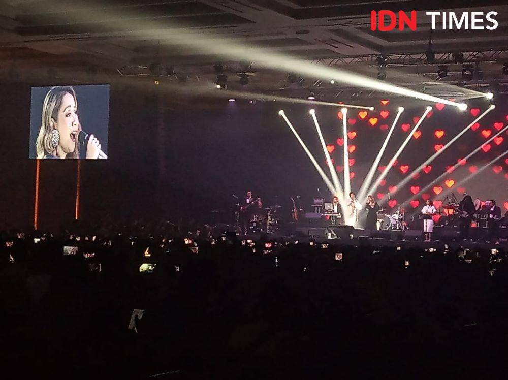 Penampilan BCL di Romantic Valentine Concert with Ronan Keating di Pullman Jakarta. 29 Februari 2020. IDN Times/Febriyanti Revitasari