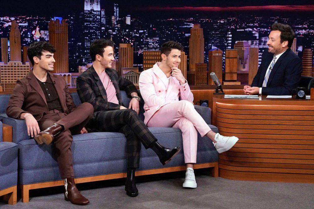 instagram.com/joejonas