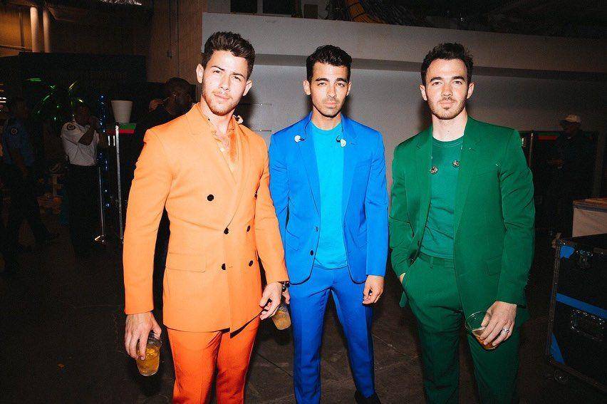 instagram.com/joejonas