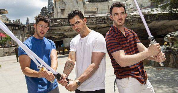 instagram.com/joejonas