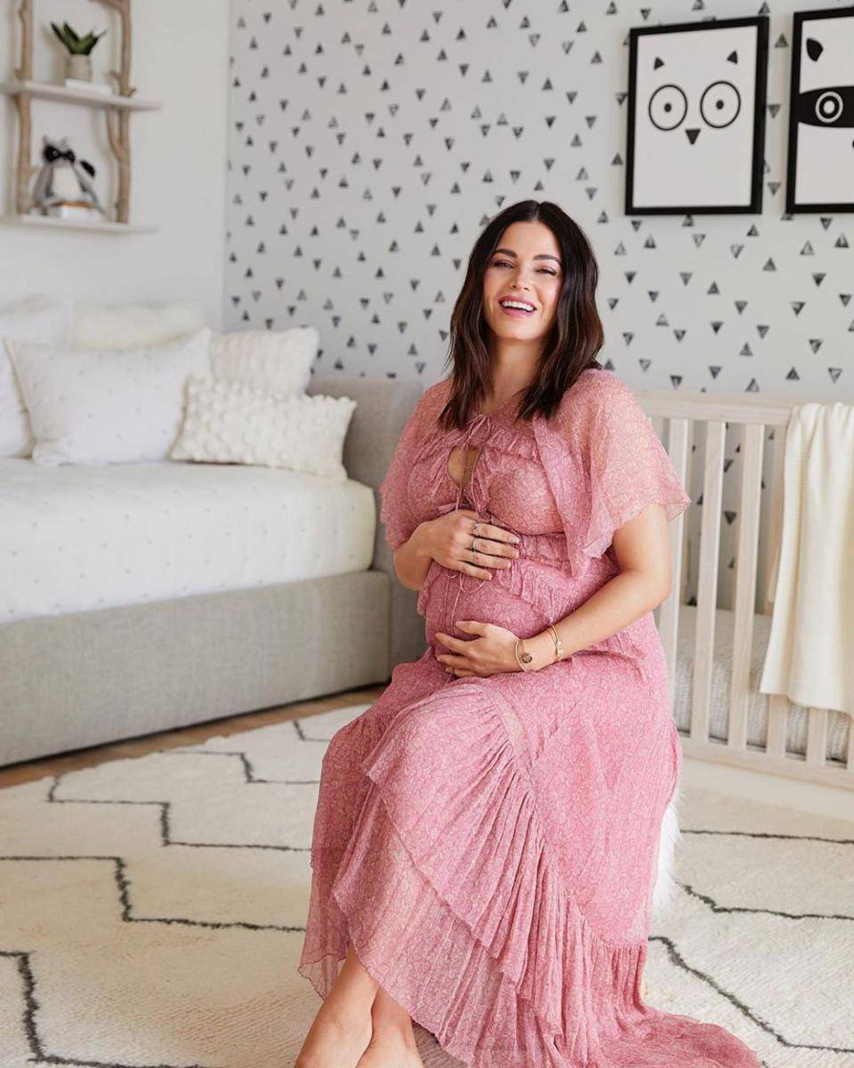 instagram.com/jennadewan
