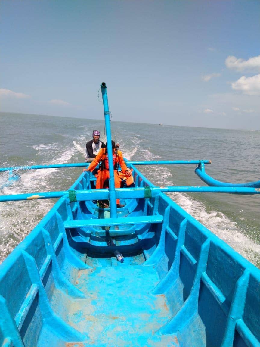 Proses pencarian korban tenggelam di Pantai Bugel oleh tim sar gabungan. IDN Times/Humas Kantor Basarnas Yogyakarta