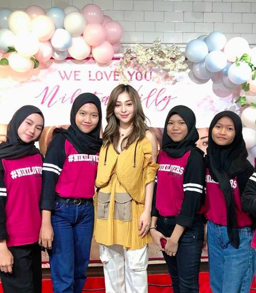instagram.com/nikilovers_