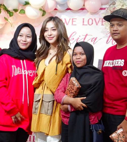 instagram.com/nikilovers_
