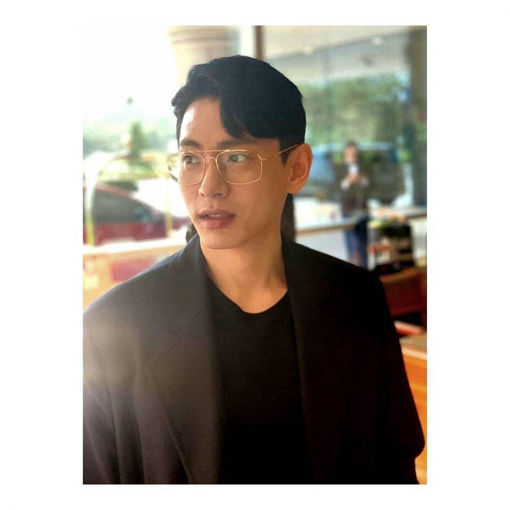 instagram.com/teoyoo