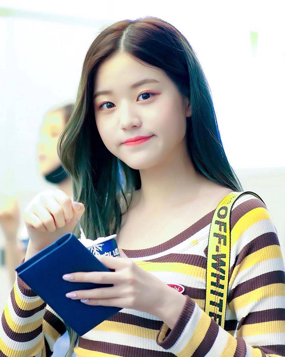 instagram.com/wonyoung_official