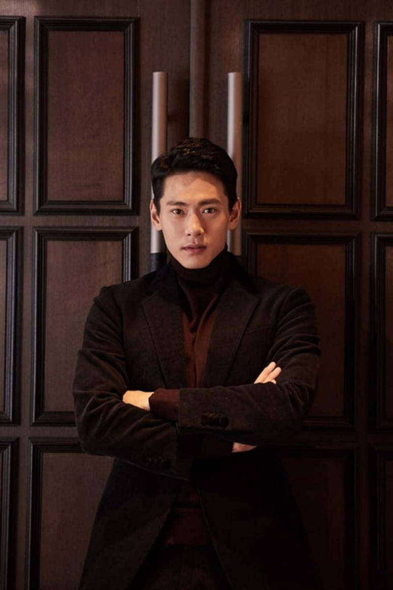 hankyung.com