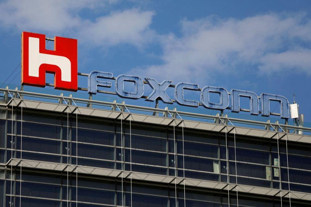 Foxconn Bangun Pabrik Ekosistem Mobil Listrik di RI Awal 2023