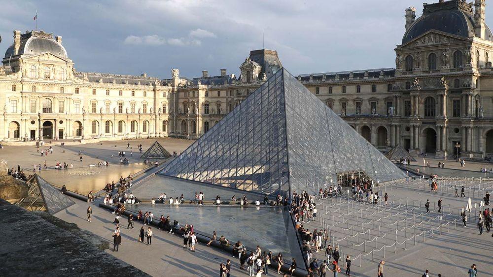 Museum Louvre di Paris Ditutup karena Corona, Beralihlah ke Wisata Ini