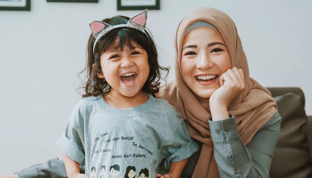 8 Pekerjaan Freelance yang Cocok untuk Mama Muda Biar Tetap Cuan