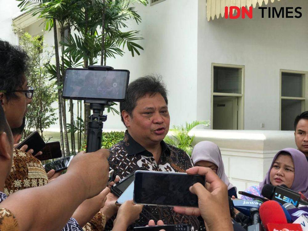 Menko Perekonomian Airlangga Hartarto di Kompleks Istana Negara, Jakarta Pusat, Kamis 3 Maret 2020 (IDN Times/Teatrika Handiko Putri)