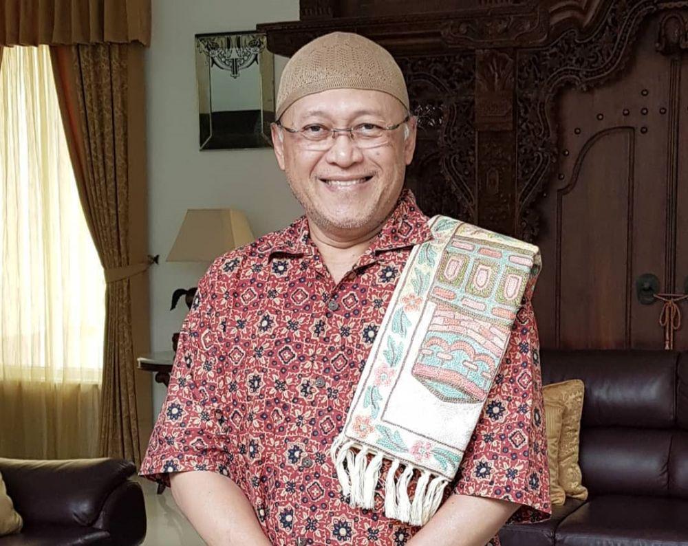 Lama Tak Muncul di TV, Ini 10 Potret Terbaru Mario Teguh