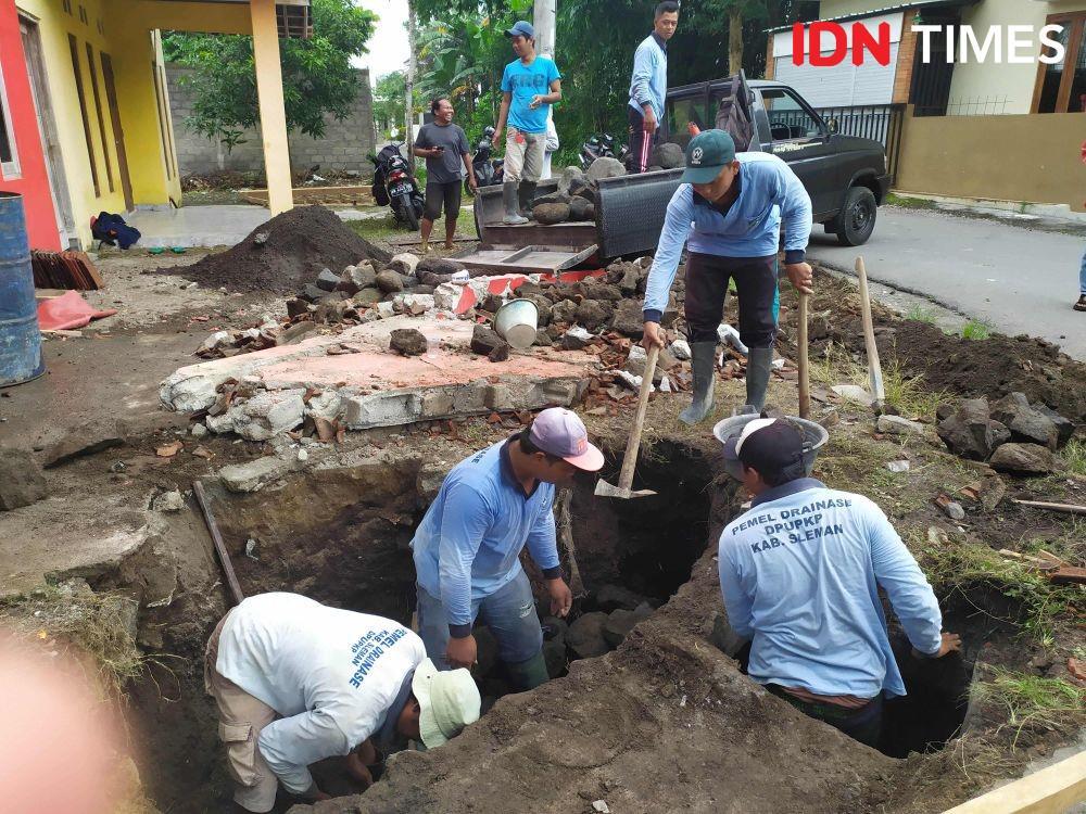 Cegah Banjir di Musim Hujan, Pemkot Tangerang Normalisasi Drainase