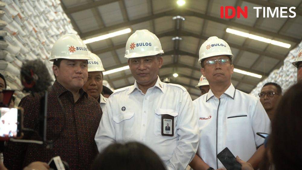 Erick Thohir Bersama Budi Waseso Memantau Pasokan Beras Bulog (IDN Times/Kevin Handoko)