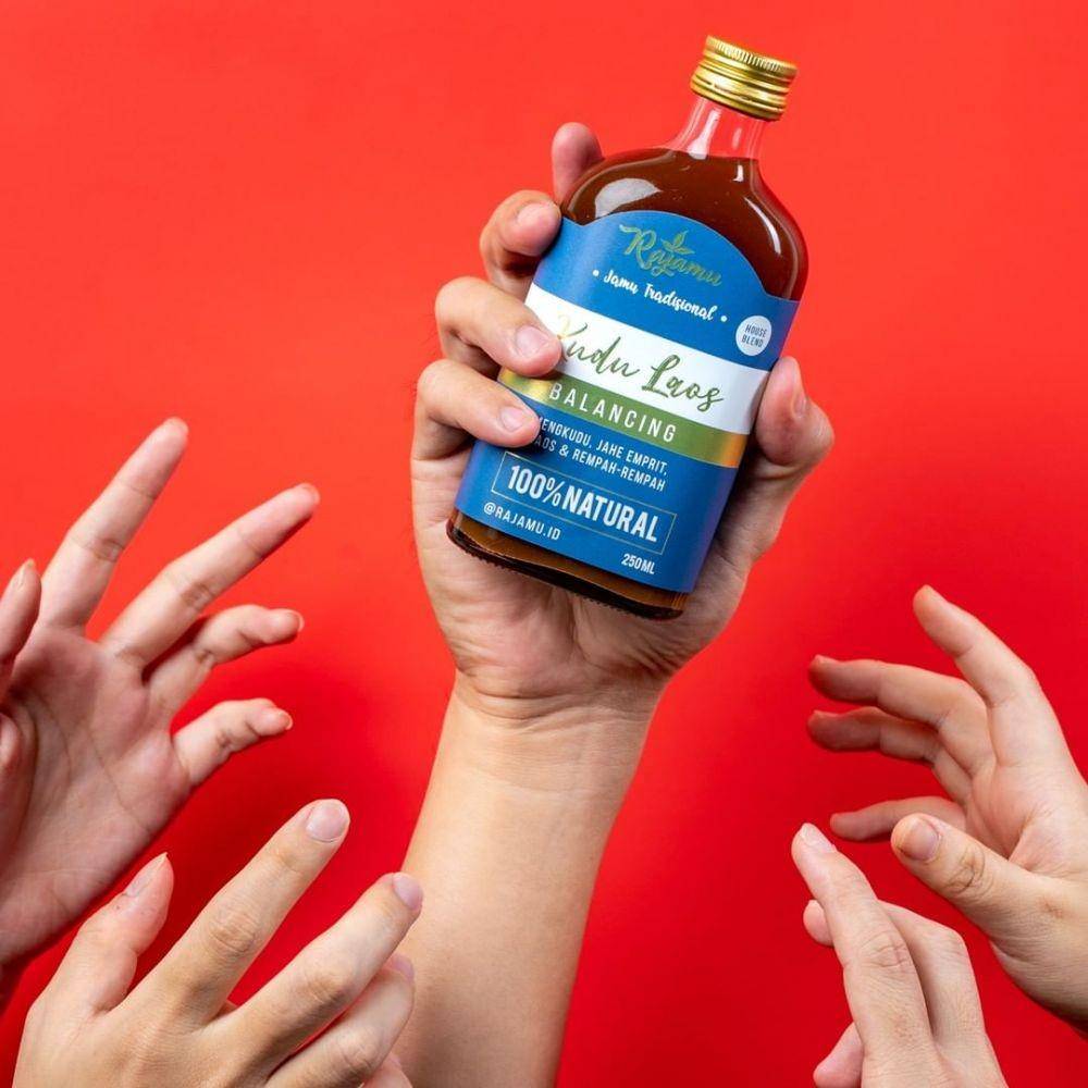 Jamu khas Indonesia. instagram.com/rajamu.id