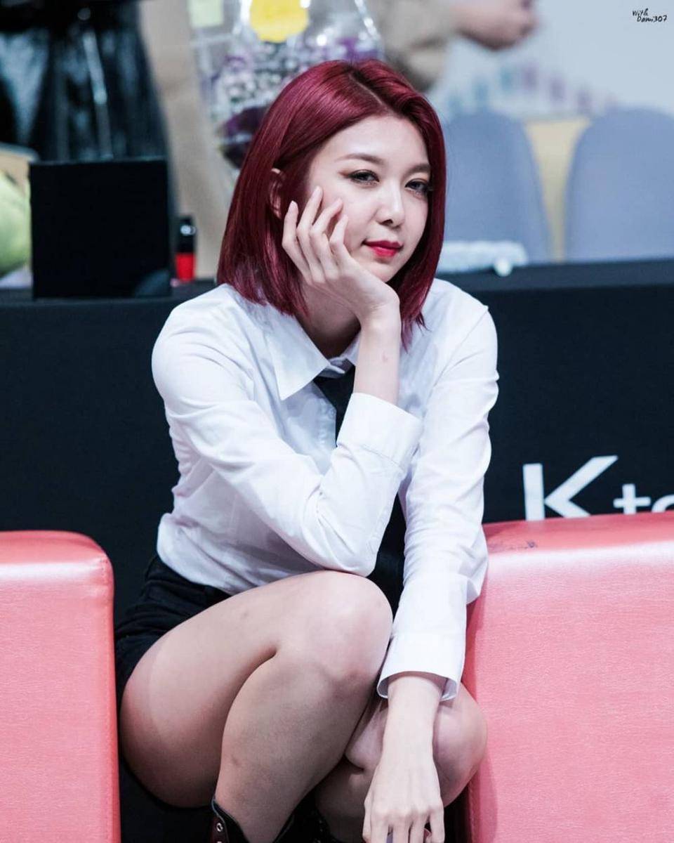 Instagram.com/officialdami