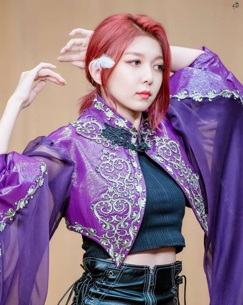 Instagram.com/officialdami