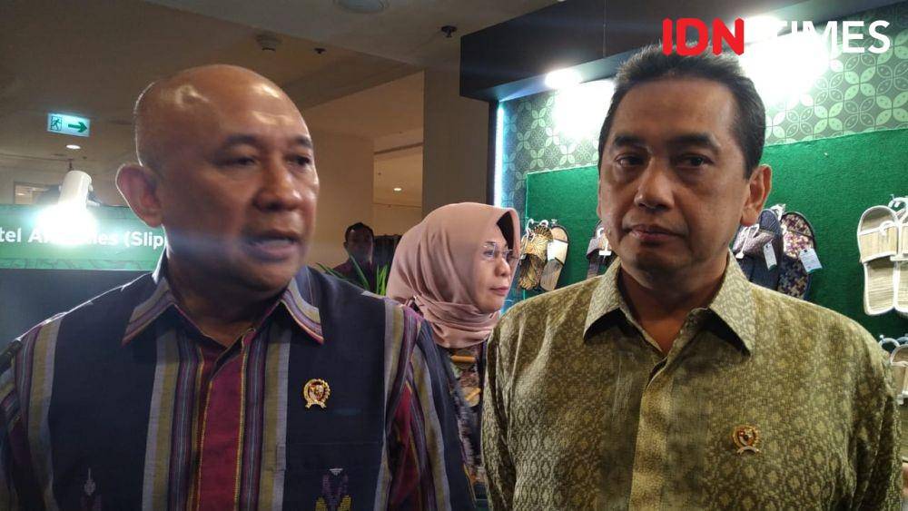 Menkop Teten Masduki dan Mendag Agus Suparmanto (IDN Times/Shemi)